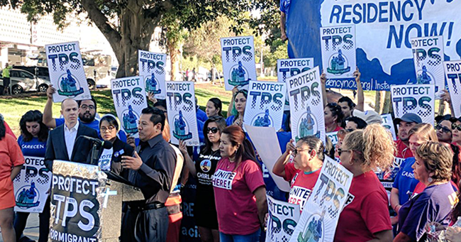 261,000 salvadoreños deben buscar hasta septiembre de 2019 una alternativa al TPS para regularizar su estatus en USA