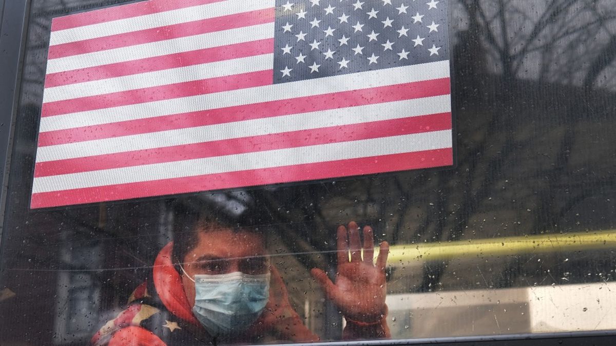 Llega la segunda ola de la pandemia a Estados Unidos: récord en contagios y hospitalizaciones por coronavirus
