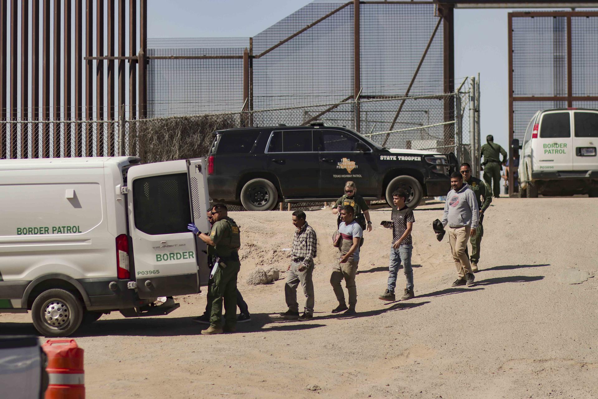 En tres meses, EE.UU. ha expulsado a más de 145.000 migrantes que llegaron a la frontera
