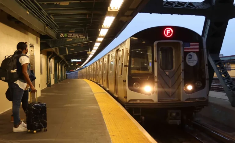 El tren F y M entre Manhattan y Queens tendra  cambios en el servicio a partir del lunes