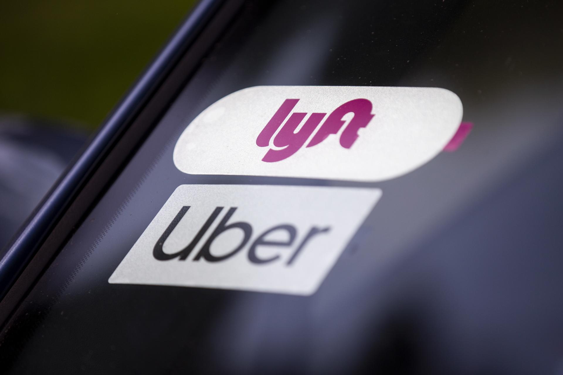 Uber y Lyft pagarán $328 millones a conductores tras acuerdo por robo de salario en Nueva York