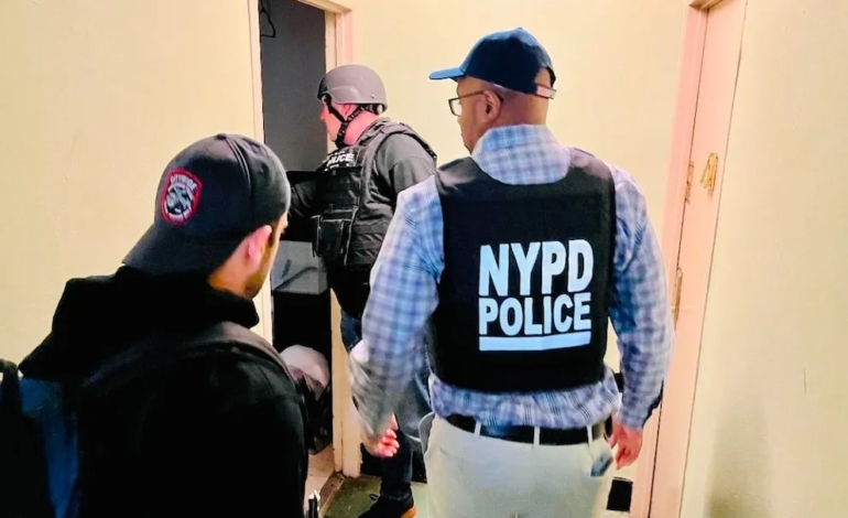Arrestan a varios migrantes en relación a patrón de robos en motocicletas en Nueva York