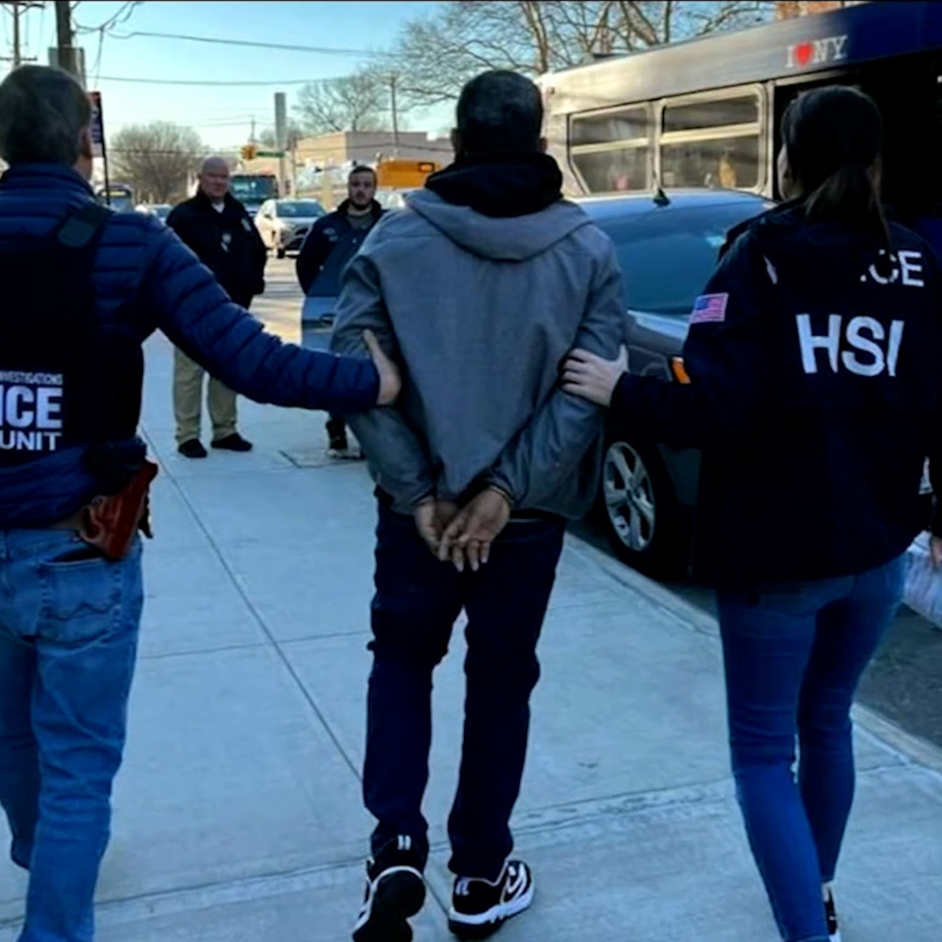 Corrupción en NYCHA involucra a un tercio de edificios con al menos 70 arrestos