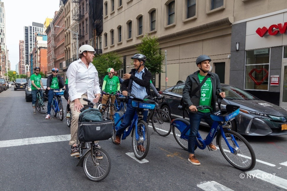 NYC DOT anima a los neoyorquinos a participar este viernes en el ‘día al trabajo en bicicleta’