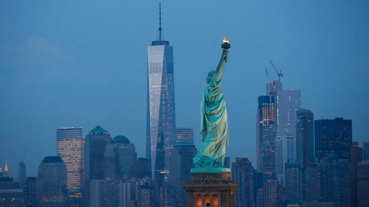 NASA: Meteoro pasó sobre la Estatua de la Libertad y NYC