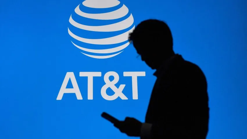 ¿Eres usuario de AT&T? Hackers roban registros de llamadas y mensajes de texto de todos los clientes