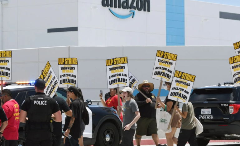 Miles de trabajadores de Amazon se declaran en huelga: te explicamos su impacto