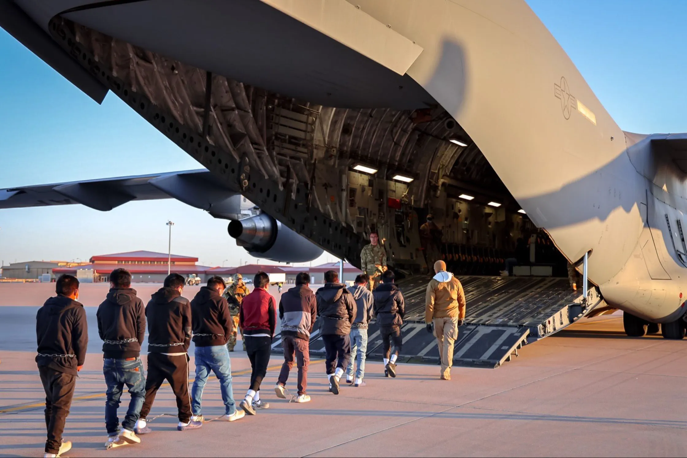 ¿Qué es la remoción expedita y a quiénes aplica esta deportación rápida en Estados Unidos?