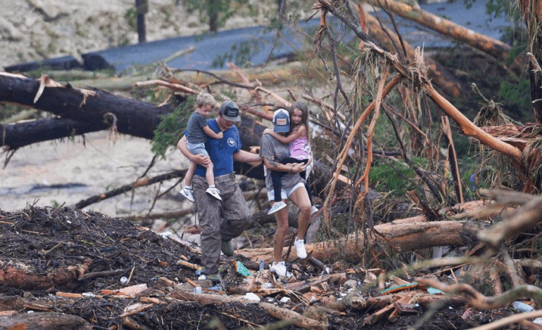 Cómo las condiciones climáticas propiciaron las letales inundaciones en Texas