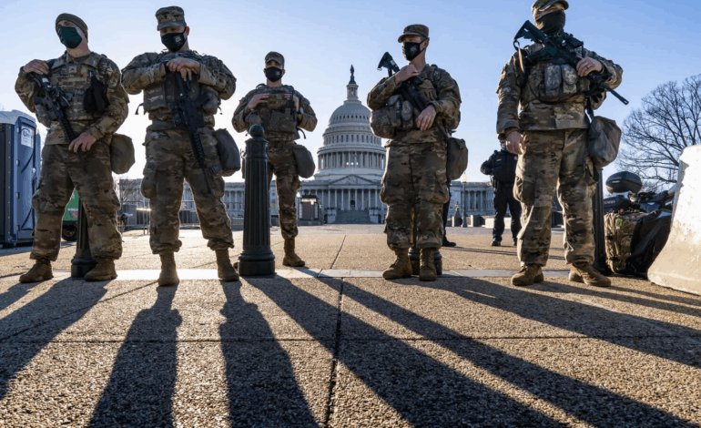 Las acciones de Trump para tomar el control de Washington son inéditas