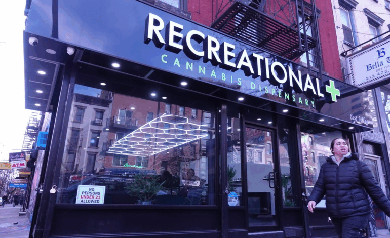 Tiendas de marihuana se enfrentan a posibles mudanzas debido a su proximidad a escuelas de NYC