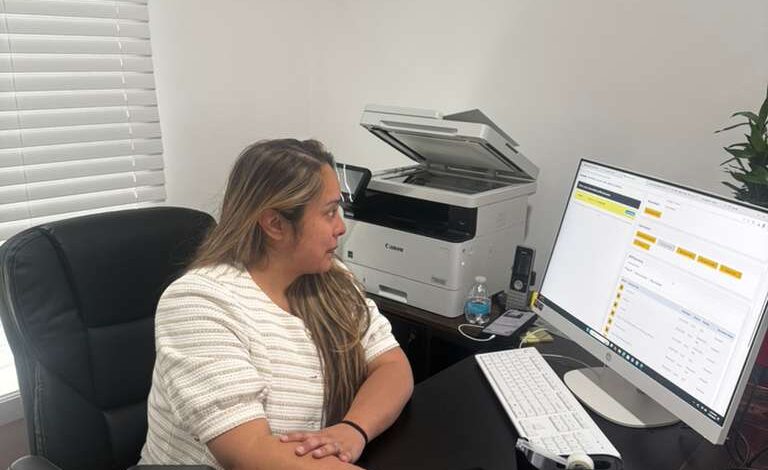 “Desde La Voz foundation apoyamos a la comunidad inmigrante ,Viviana Sánchez, abogada de inmigración