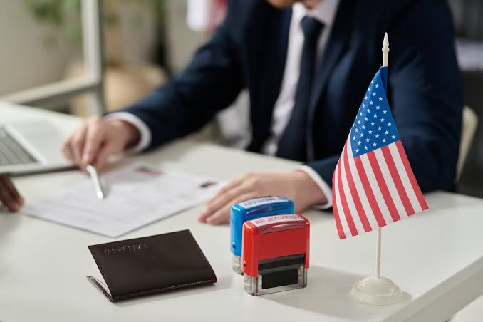 ¿Tienes un trámite migratorio pendiente? Estas tarifas de USCIS aumentan desde hoy